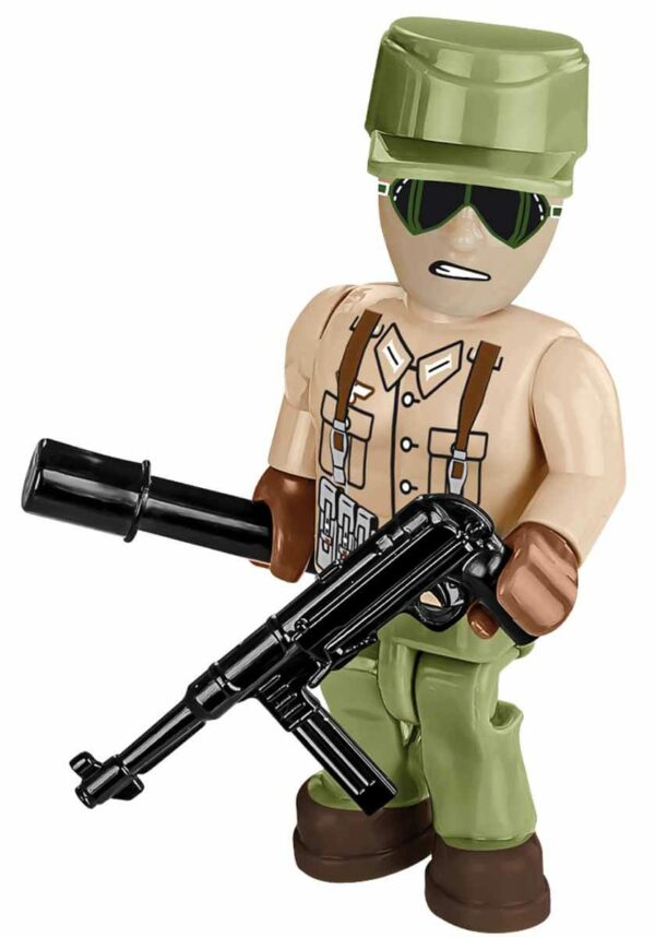 An SD. KFZ. 250/3 Vehicle #2526 equipped with a machine gun.