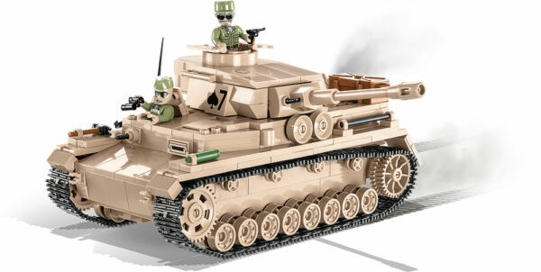 A Panzerkampfwagen IV AUSF. #2546 tank on a white background.