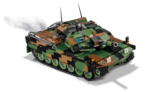 Leopard 2A5 TVM #2620 showcased on a white background.