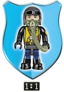 A figure of a Messerschmitt ME 262A 1A #5721 pilot with a helmet and a mask.