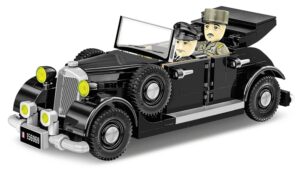 A black De Gaulee's 1936 Horch 830 BL #2261 carrying two people.