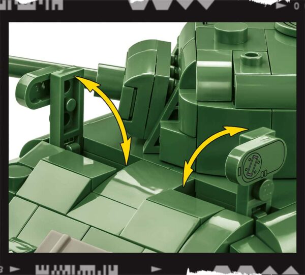 A C.O.H.3 Sherman M4A1 #3044 tank is highlighted with arrows.