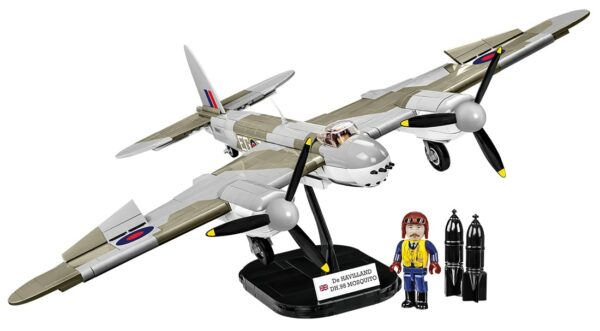 DE HAVILLAND DH-98 MOSQUITO #5735 with rockets.