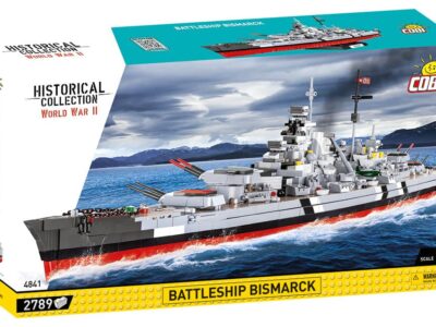 A boxed model of the Battleship Bismarck #4841.