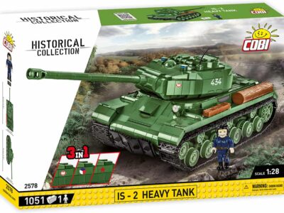 A Cobi Lego box with an IS-2 Heavy Tank (2578) inside.
