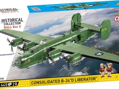 A COBI box featuring the Consolidated B-24D Liberator #5739.