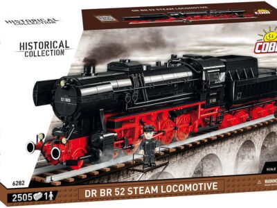 Lego set featuring DRB Class 52 German Steam Locomotive #6282.