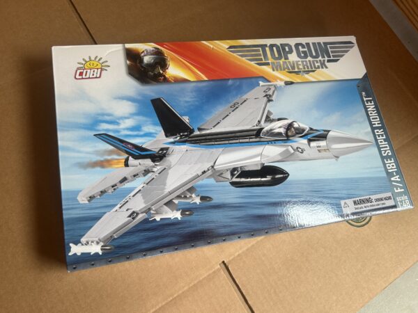 COBI TOP GUN: Maverick F/A-18E Super Hornet #5805 (Damaged Box Deal)
